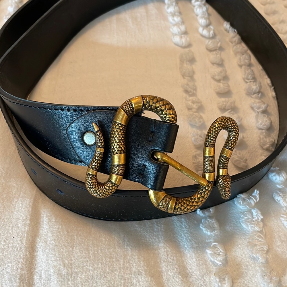 Snake belt buckle belt